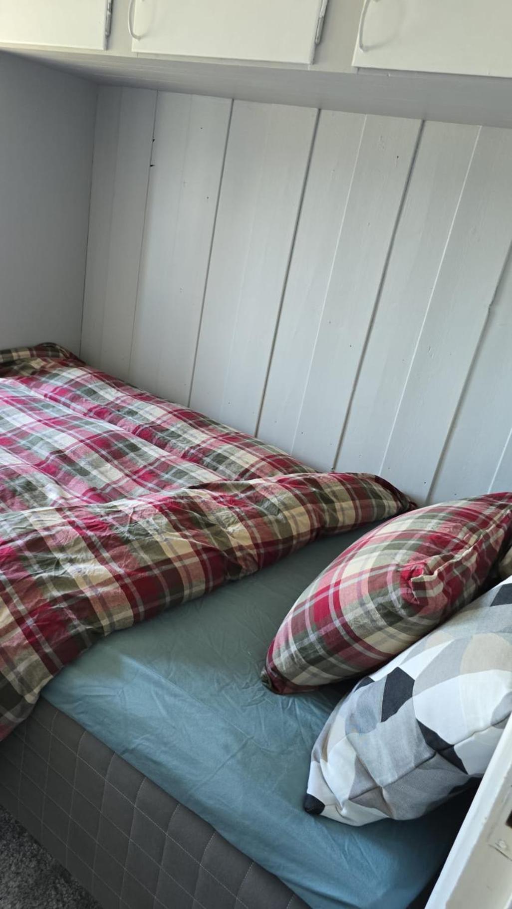 Room In Handsome Haven House โยวิค ภายนอก รูปภาพ