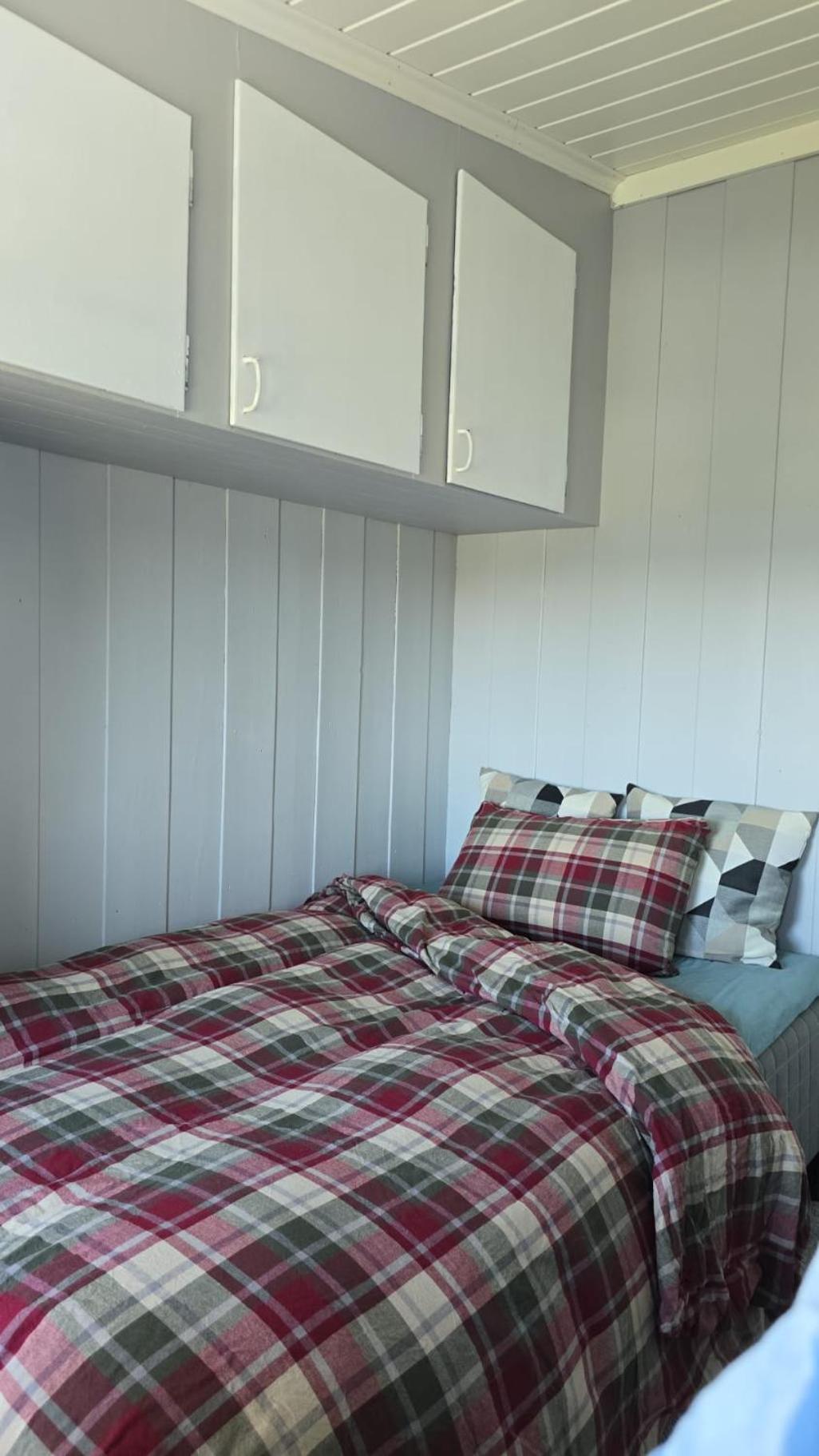 Room In Handsome Haven House โยวิค ภายนอก รูปภาพ